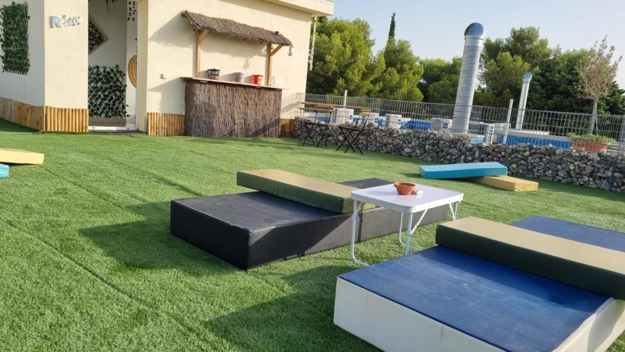 Zona5 Apartamentos Turisticos El Vendrell Kültér fotó