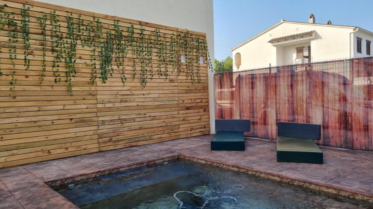 Zona5 Apartamentos Turisticos El Vendrell Kültér fotó